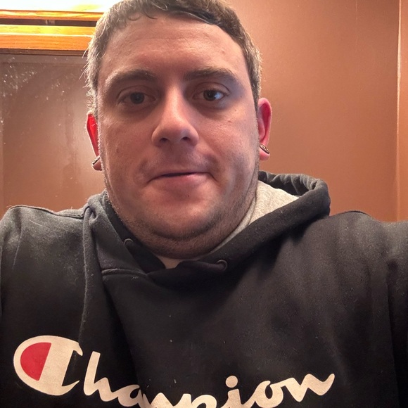 Meet your Posher, Jonathan - Picture 2 of 2